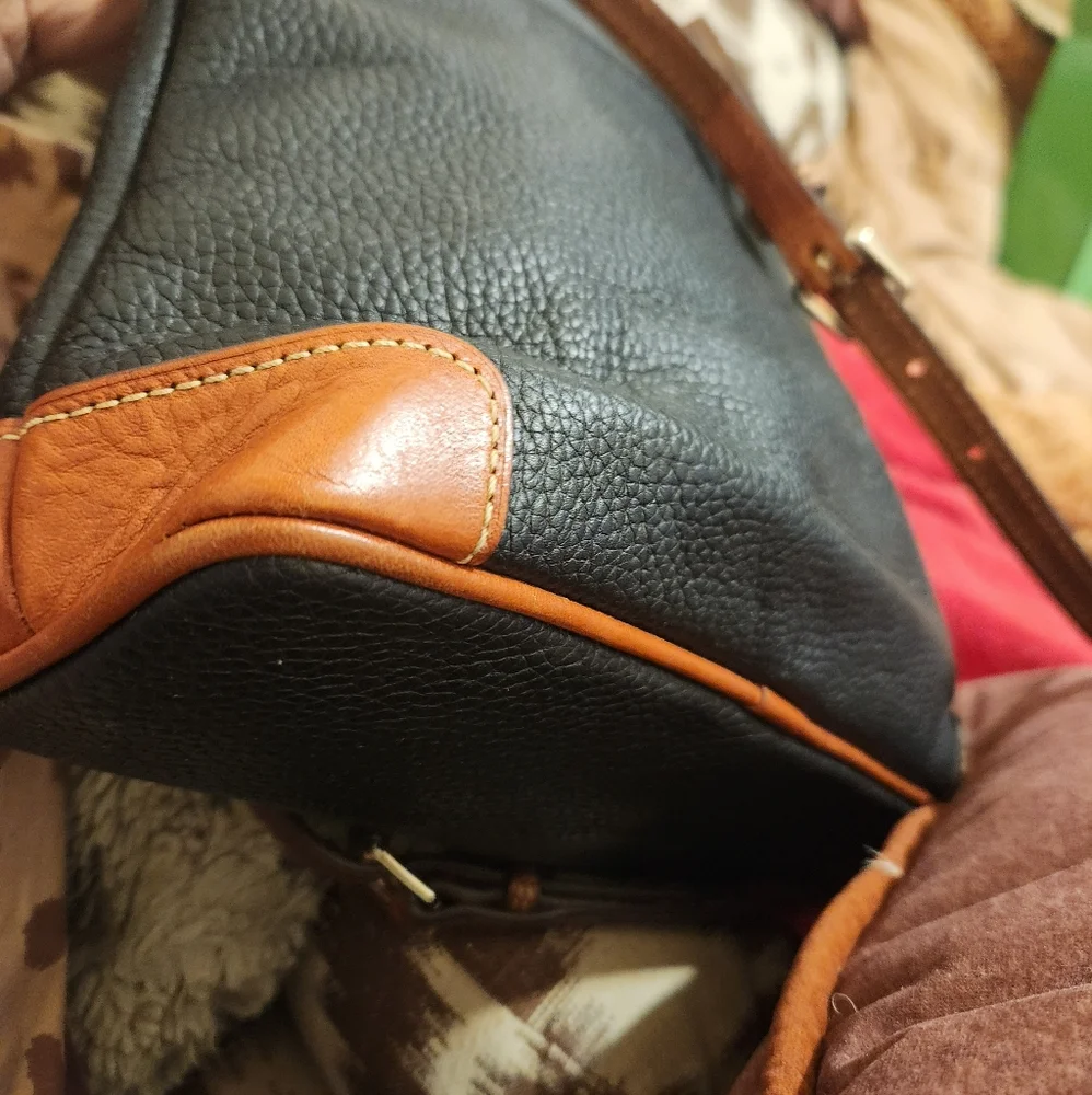 Dooney & Bourke Cross Body Bag - Picture 5 of 12